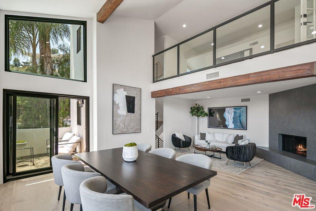 Passmore Dr, Los Angeles, CA 90068