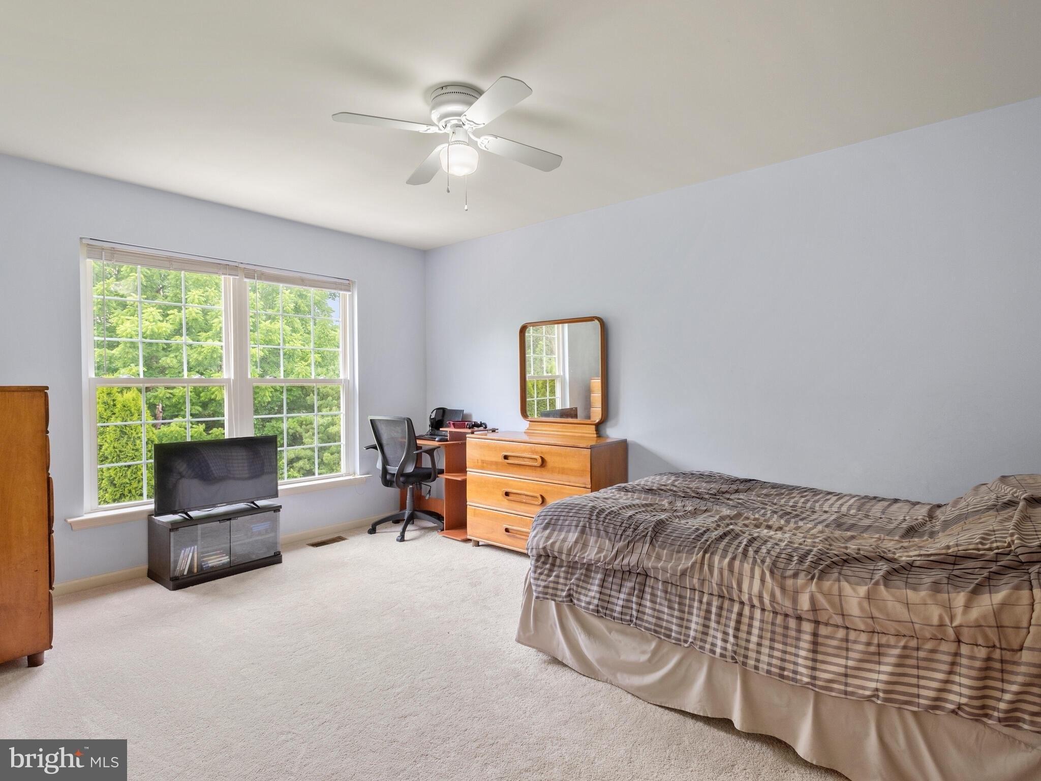 Brookhaven Ln, Downingtown, PA 19335