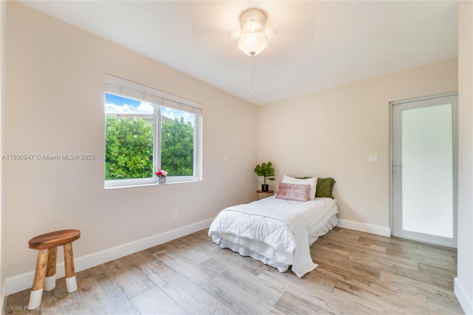 Sw 22nd St, Miami, FL 33155