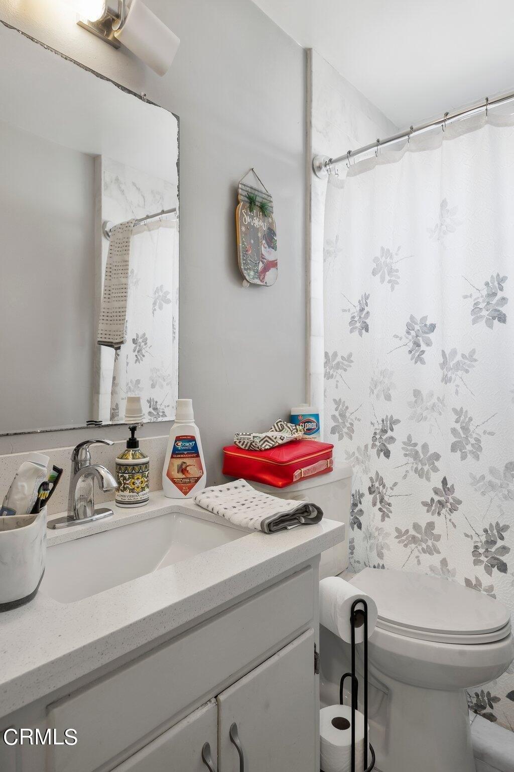 Deodar Ave, Oxnard, CA 93030