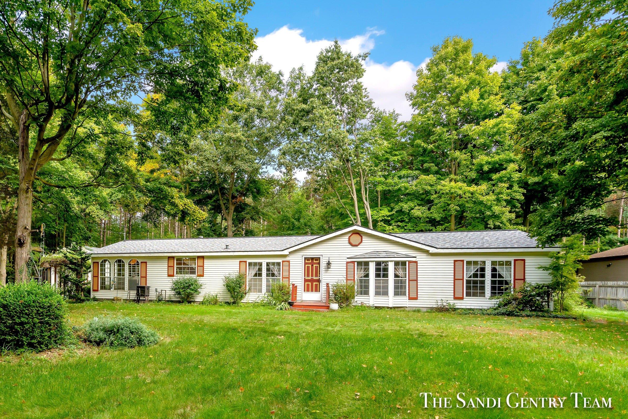 Pierce St, West Olive, MI 49460