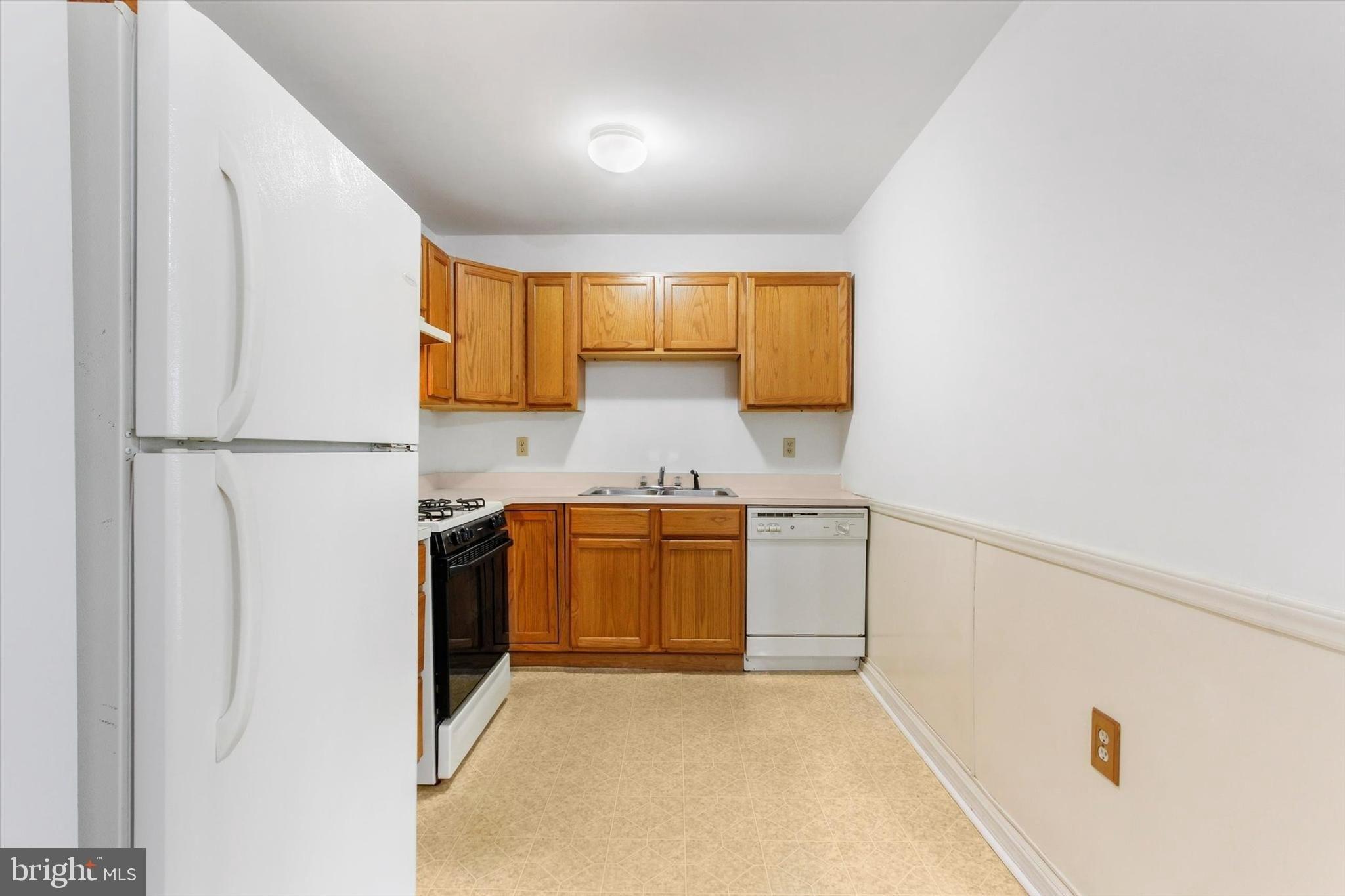 Fiddler Dr, New Oxford, PA 17350