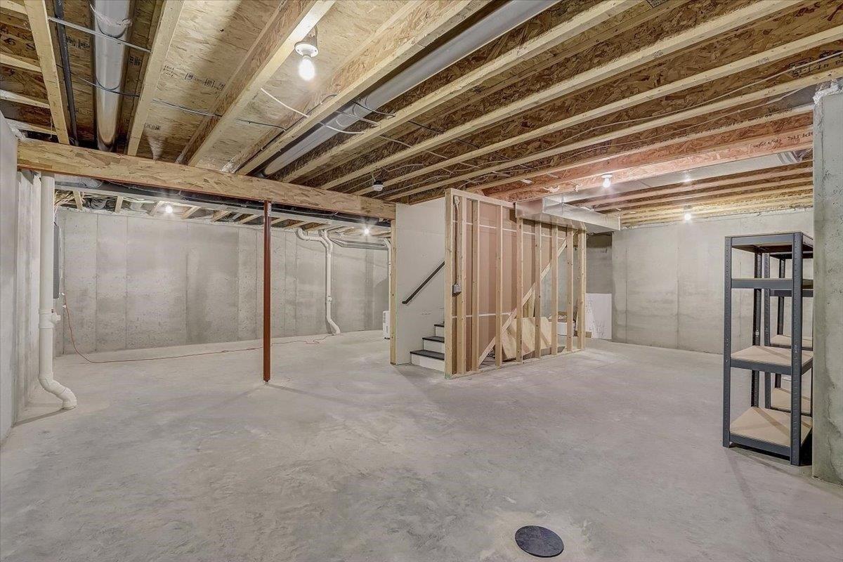 Thoreau Dr, Sun Prairie, WI 53590