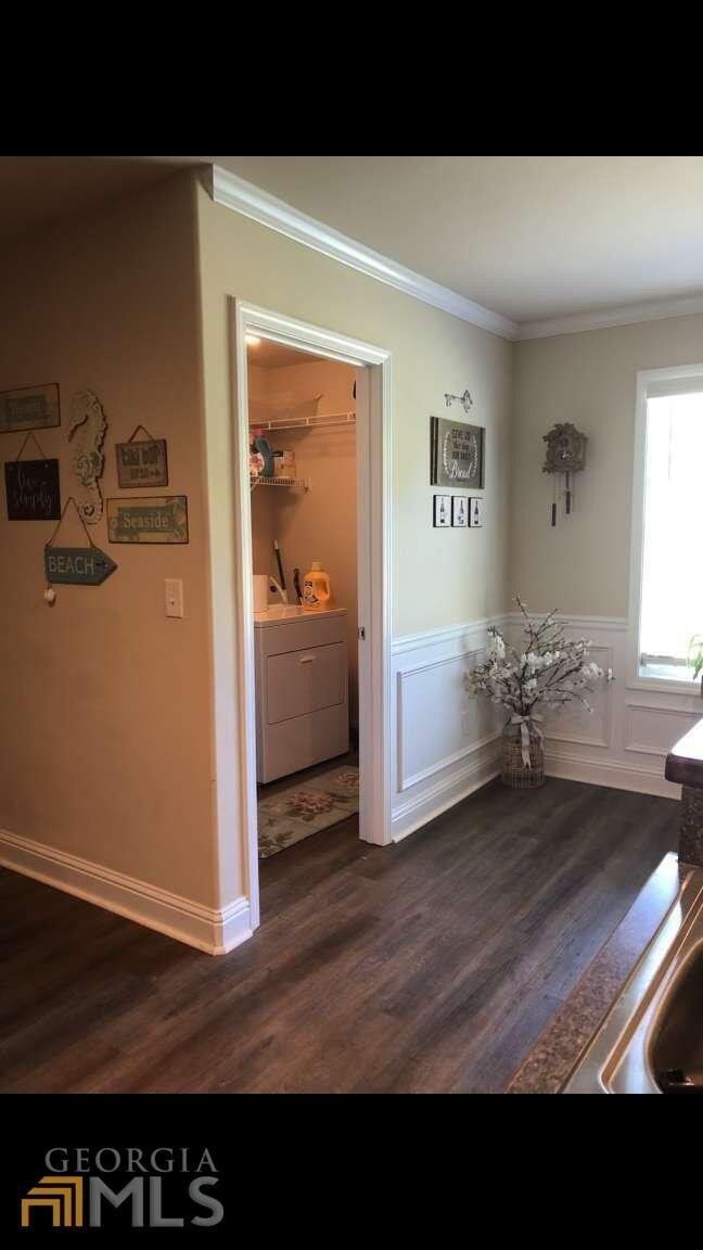 Montana Ct, Winder, GA 30680