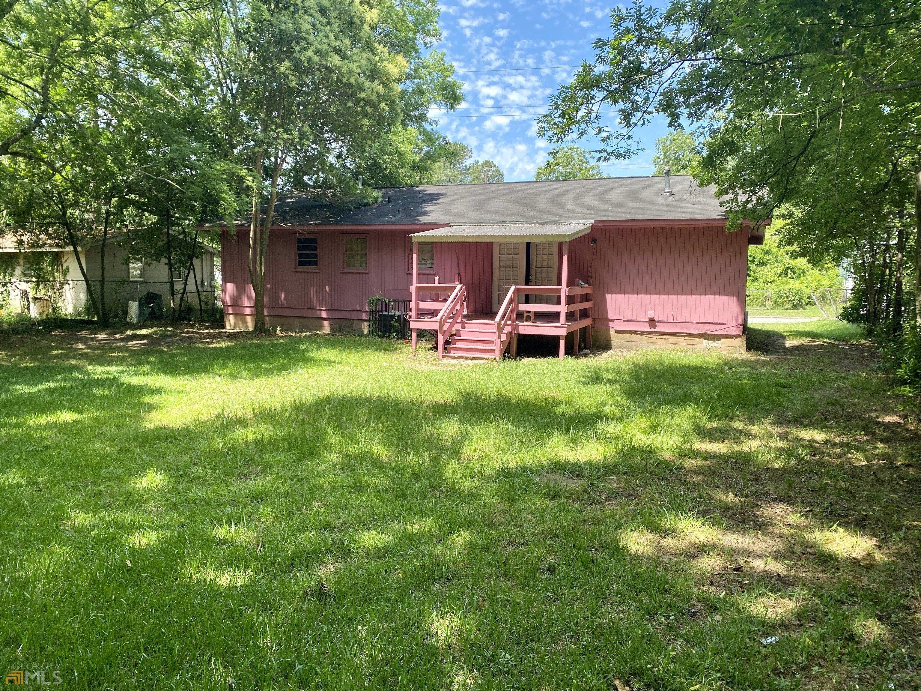 Grand Ave, Macon, GA 31204