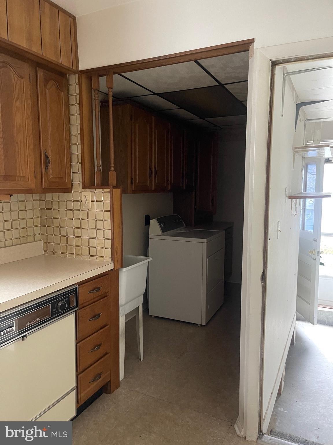 Carrollwood Rd, Middle River, MD 21220