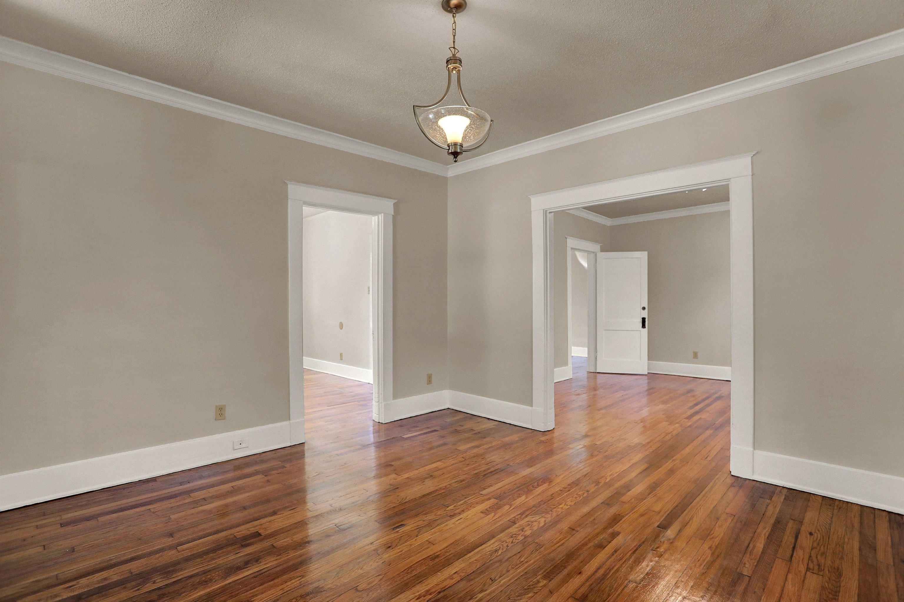 Walker Ave, Memphis, TN 38104
