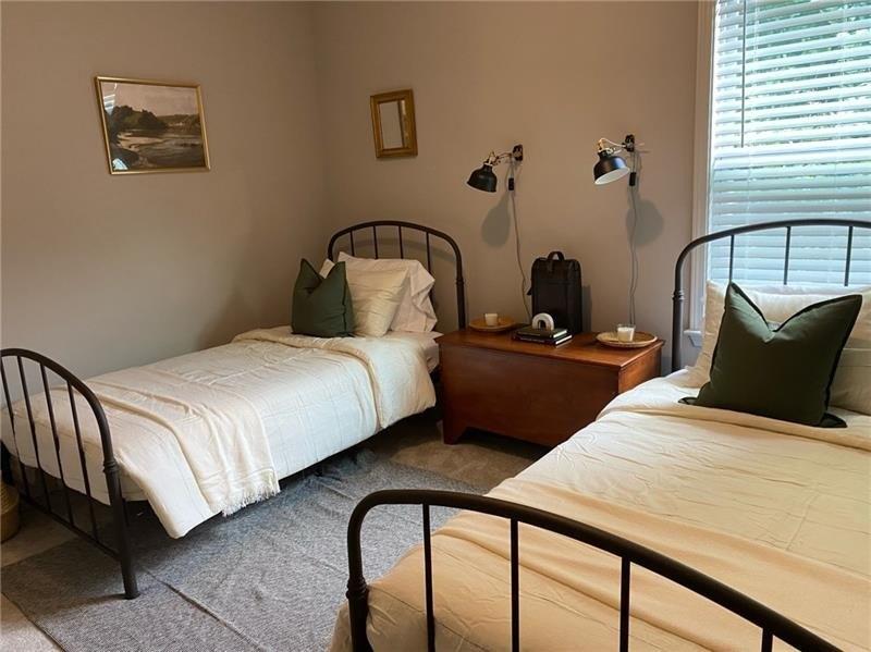Rochelle Dr Sw, Atlanta, GA 30310