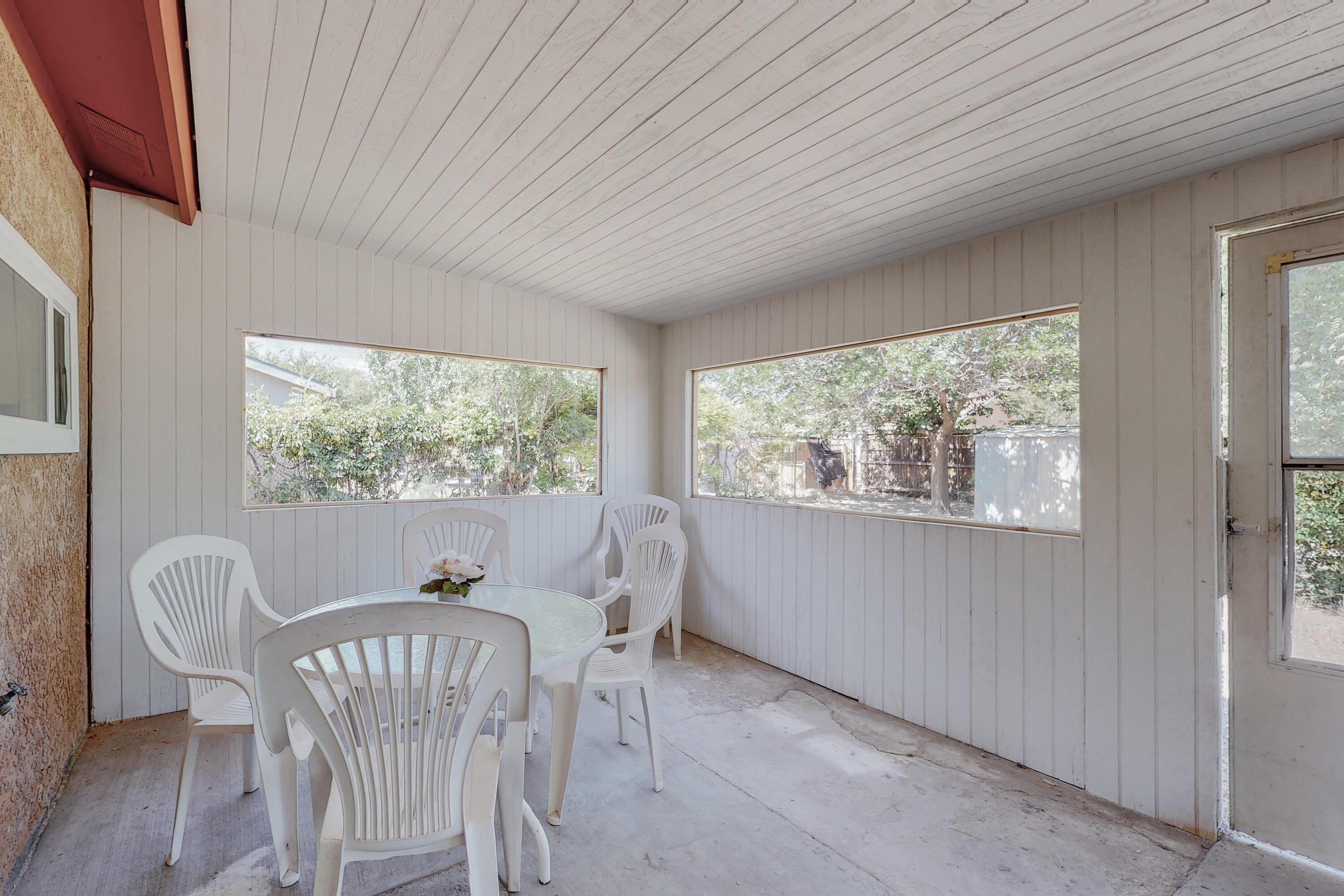W Lea Dr Sw, Albuquerque, NM 87105
