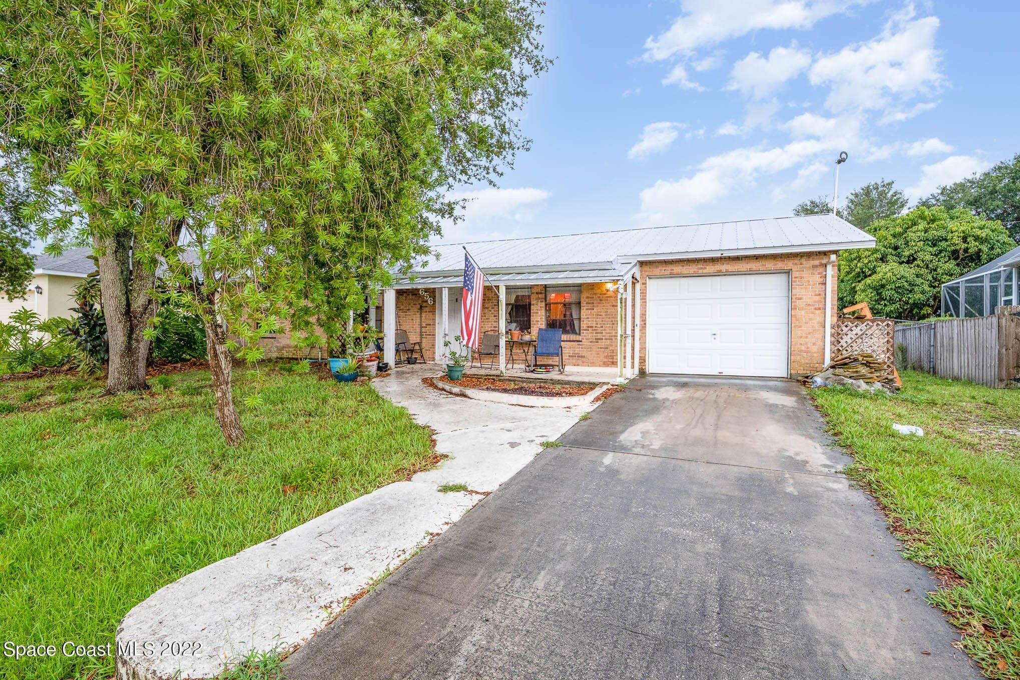 Banks St Nw, Palm Bay, FL 32907