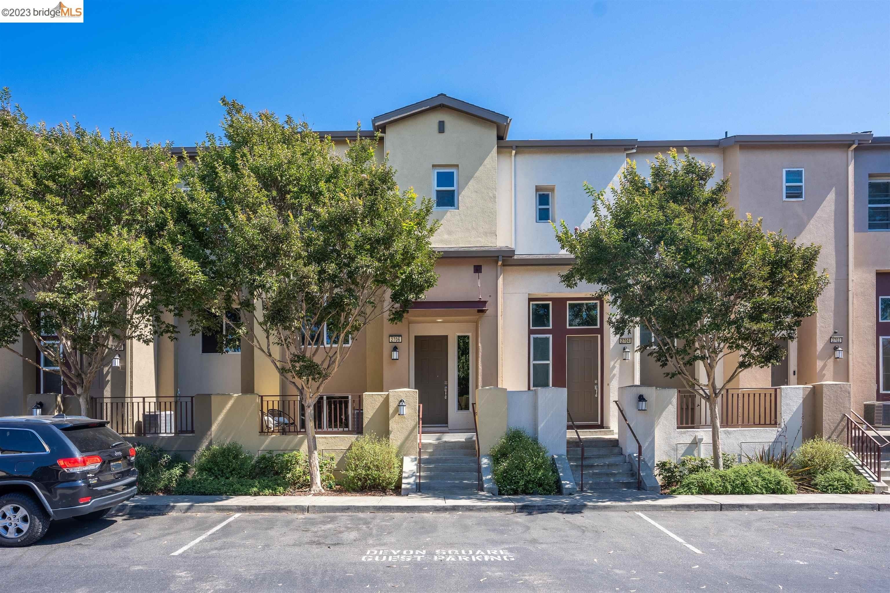 Holly St, San Pablo, CA 94806