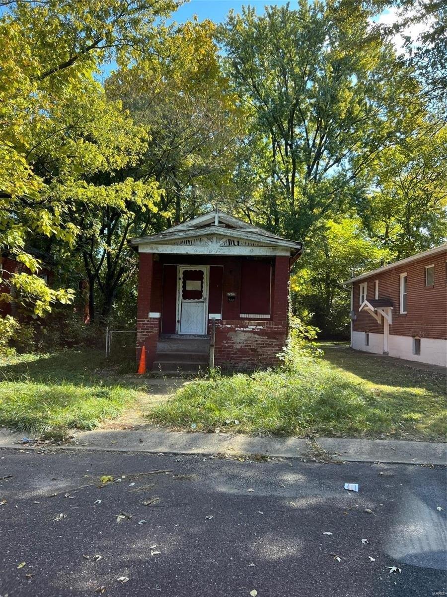 Janet Ave, Saint Louis, MO 63136