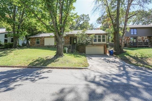 E 74th Pl, Tulsa, OK 74136