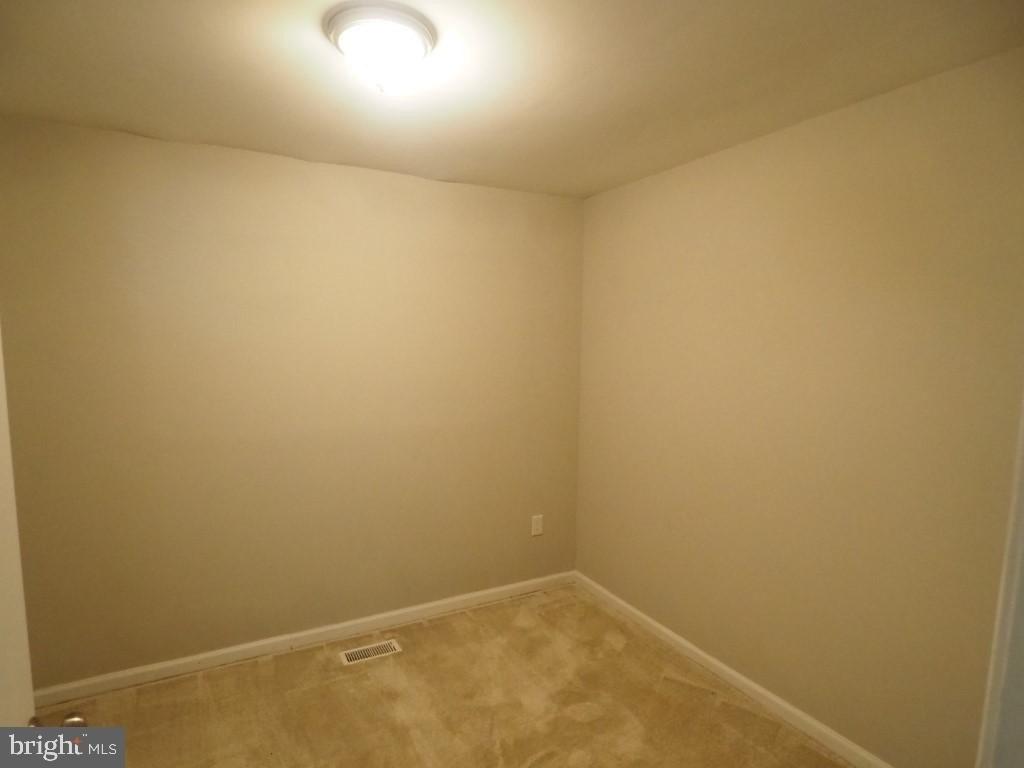 Walgrove Rd, Reisterstown, MD 21136