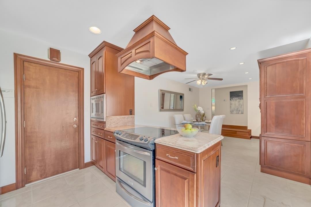 Beegum Way, San Jose, CA 95123