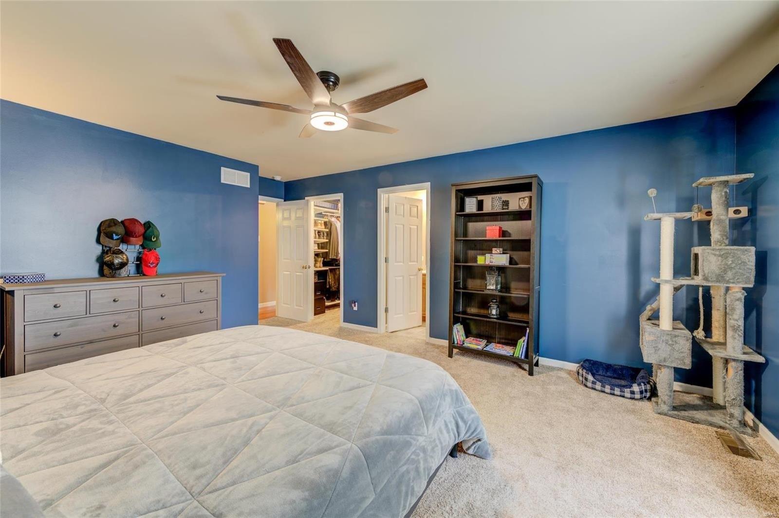 Ashford Oaks Dr, Wentzville, MO 63385