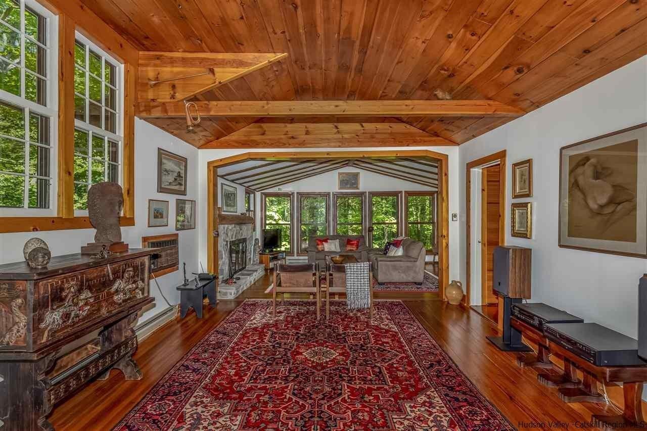 Chestnut Hill Rd, Woodstock, NY 12498