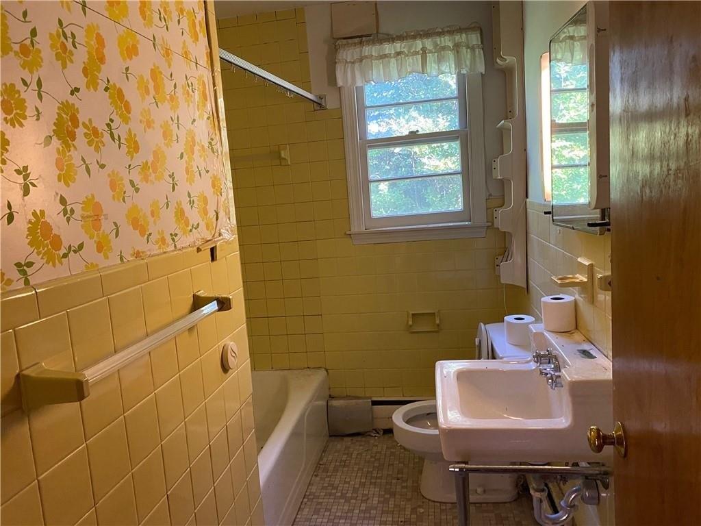 Red Cross Ter, Newport, RI 02840