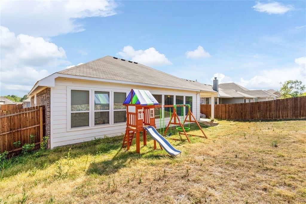 Eagle Nest Dr, Azle, TX 76020