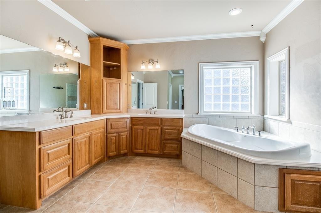 Renaissance Dr, Denison, TX 75020