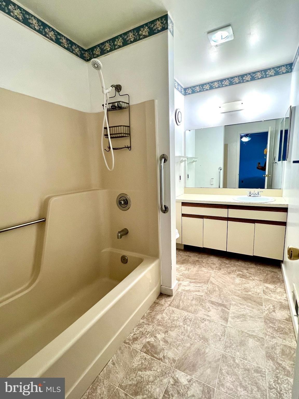 Avignon Way, Pennsauken, NJ 08109