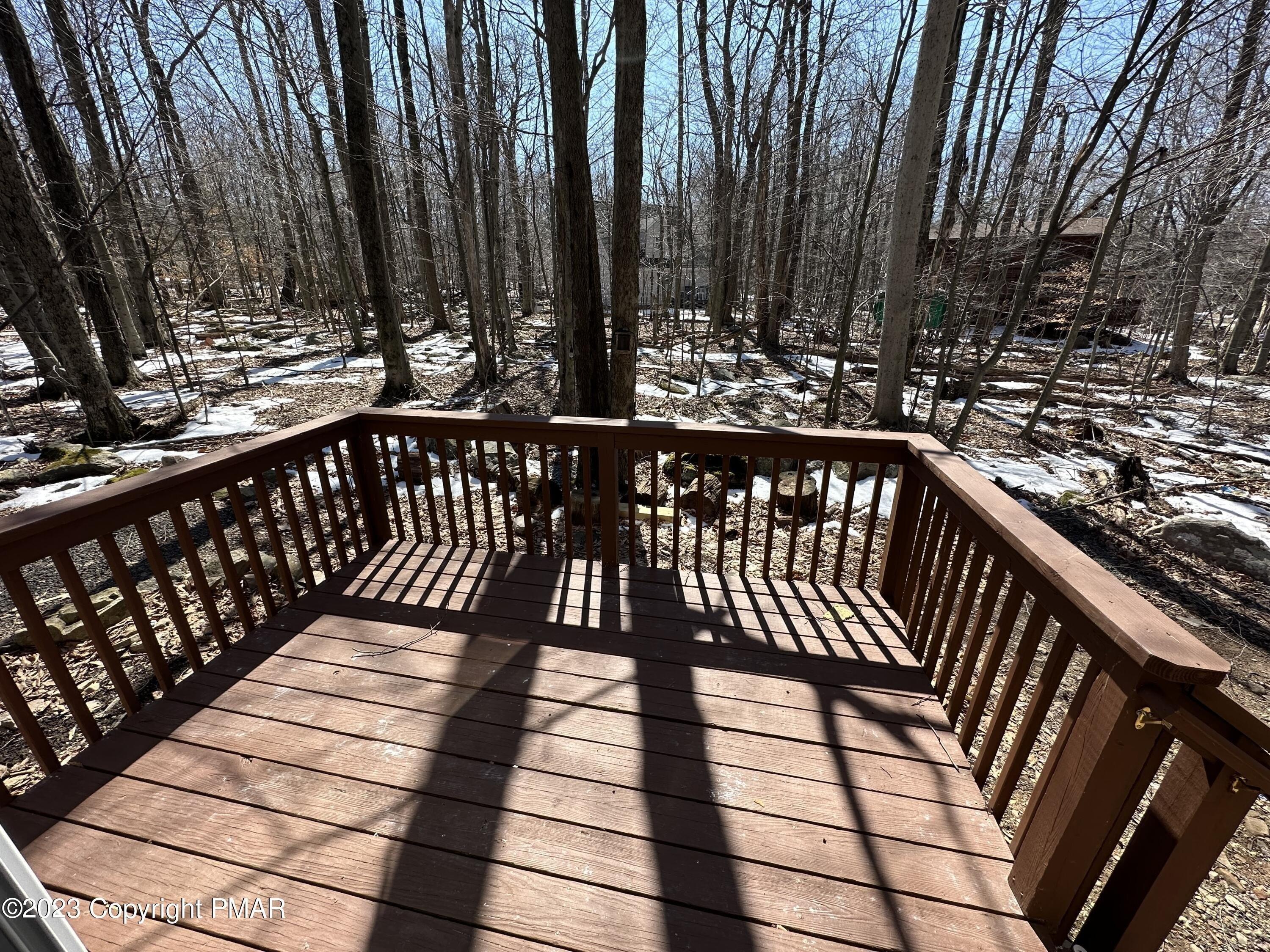Birch Ln, Tobyhanna, PA 18466