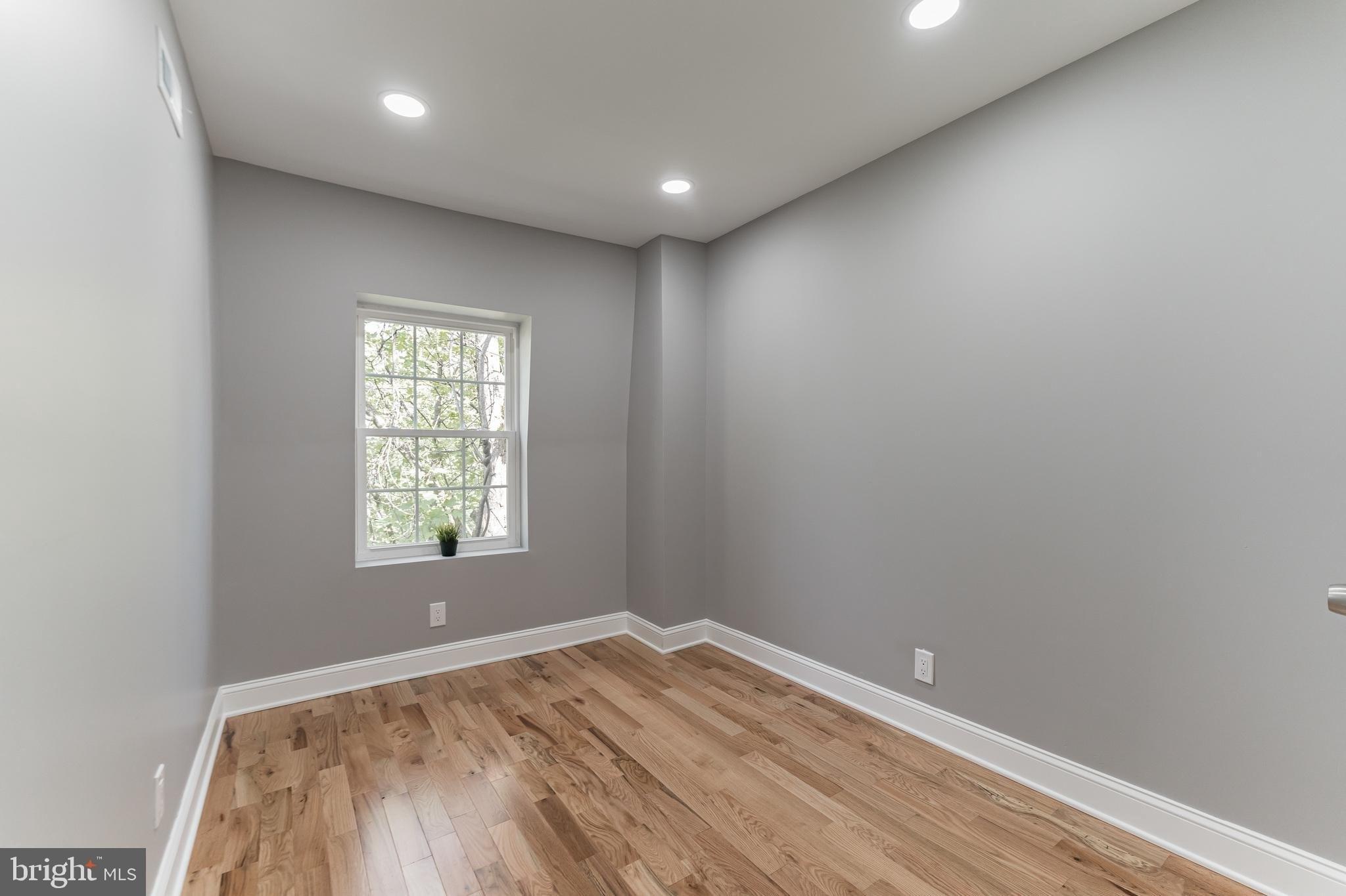 E Gorgas Ln, Philadelphia, PA 19119