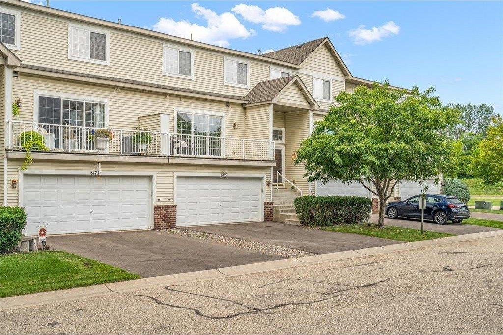 Darcy Ln, Inver Grove Heights, MN 55076