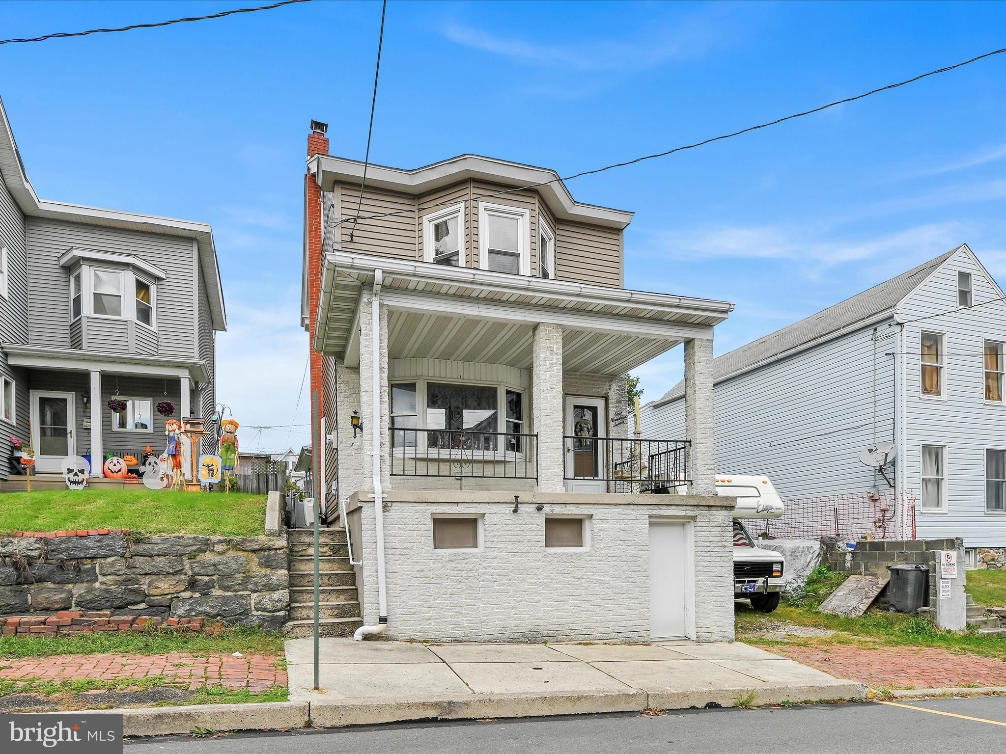 Clay St, Tamaqua, PA 18252