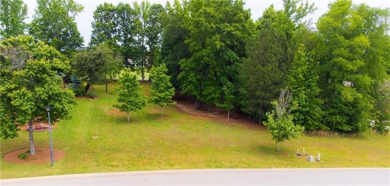 Mulberry Greens Ln, Jefferson, GA 30549