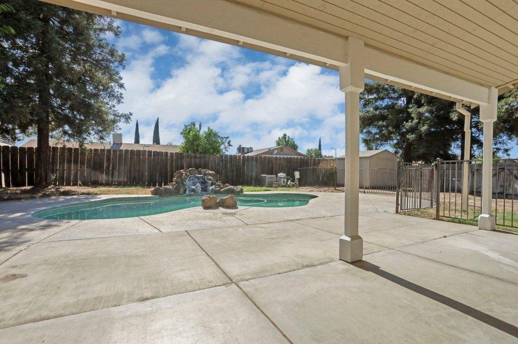Channel Dr, Riverbank, CA 95367