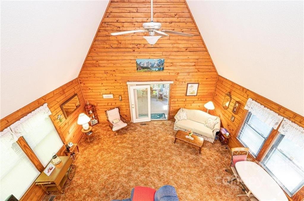 Cedar Cir, Connelly Springs, NC 28612