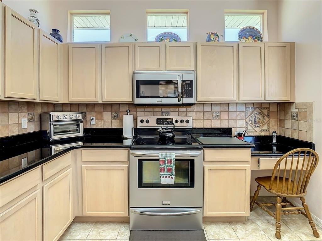 Sinclair Pl, Land O Lakes, FL 34639