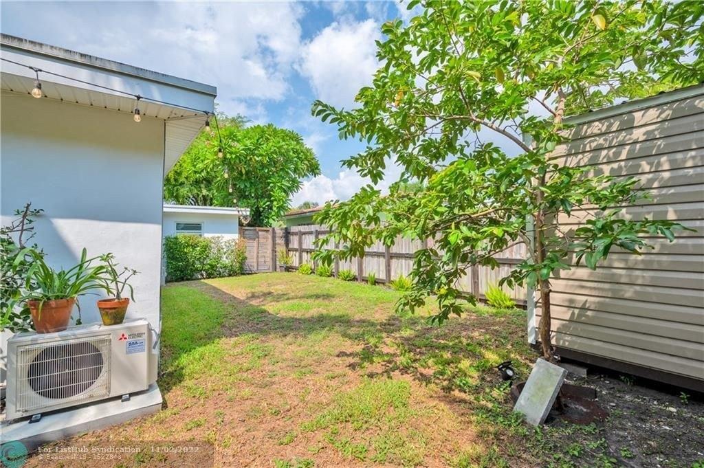 Ne 18th Ave, Oakland Park, FL 33334