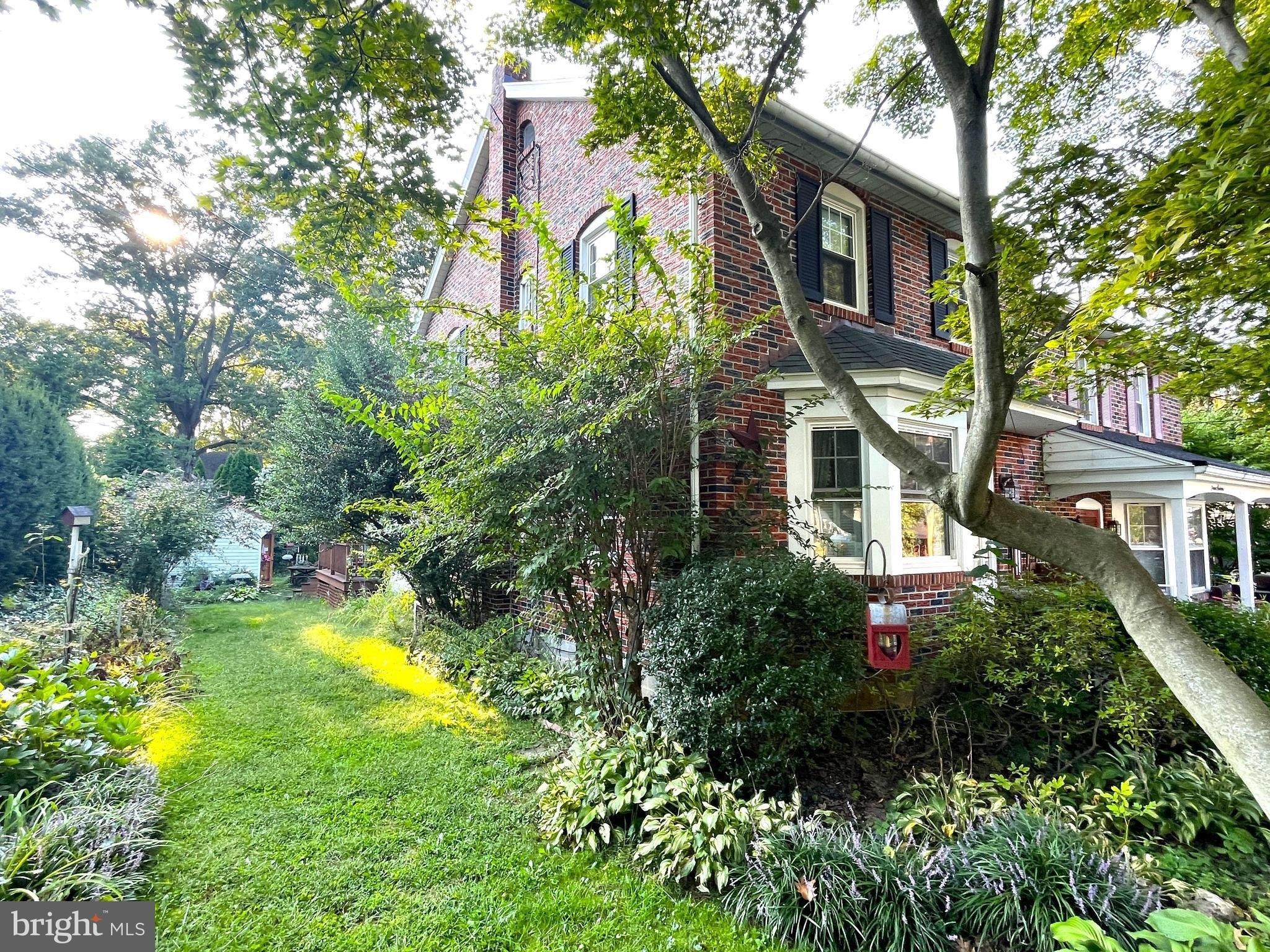 Cherry St, Lititz, PA 17543