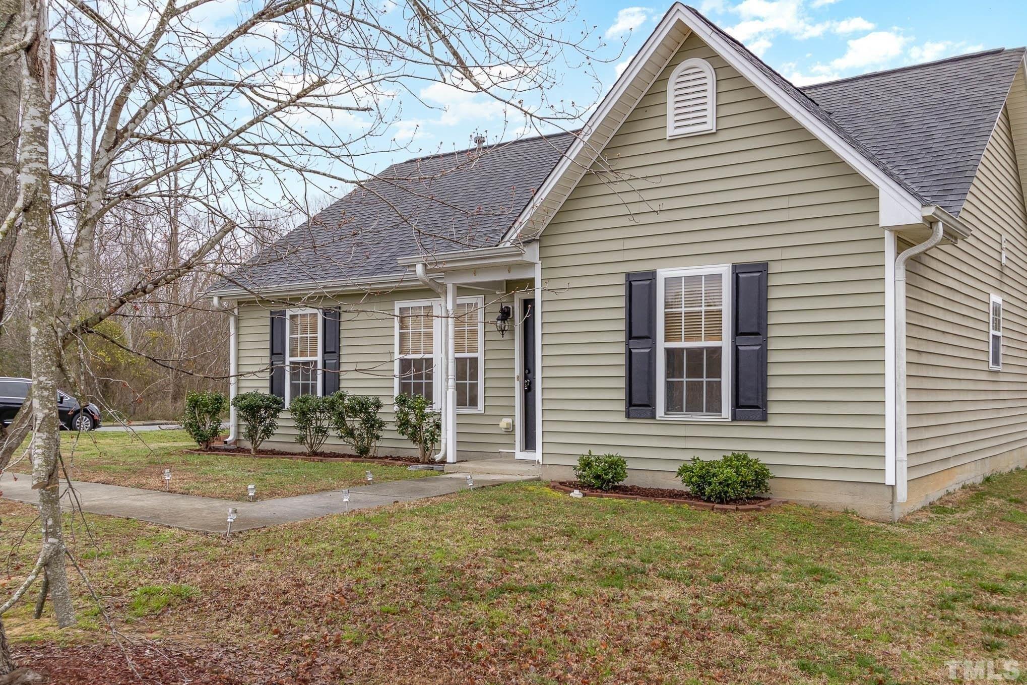 Merlin Ct, Burlington, NC 27215