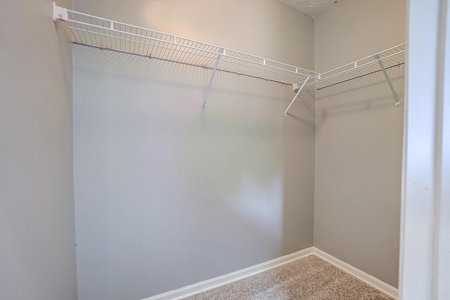 Charles St, Middletown, OH 45042