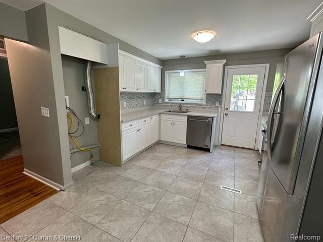 Culver St, Dearborn Heights, MI 48125