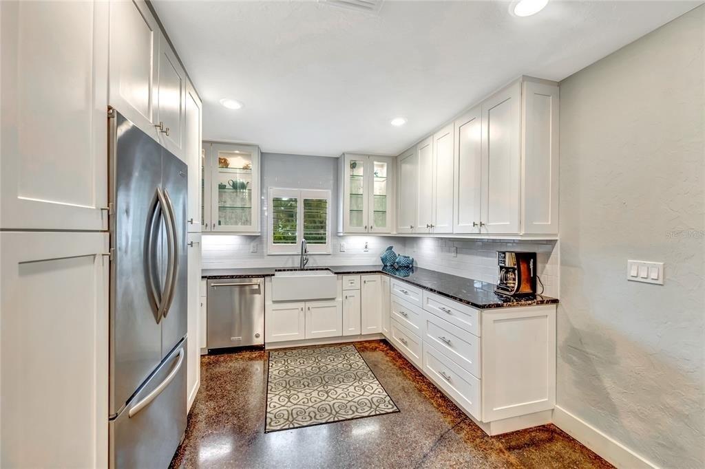 Jackson Dr, Sarasota, FL 34236