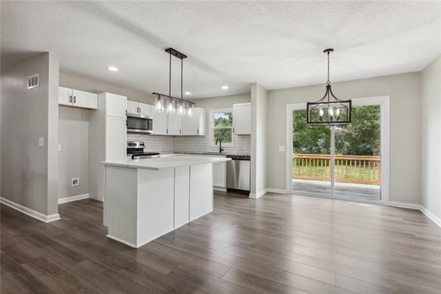 N Stevenson St, Olathe, KS 66061