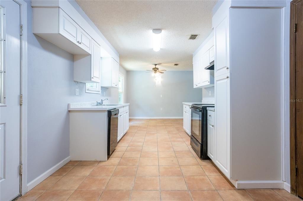 Twin Lakes Rd, Hawthorne, FL 32640