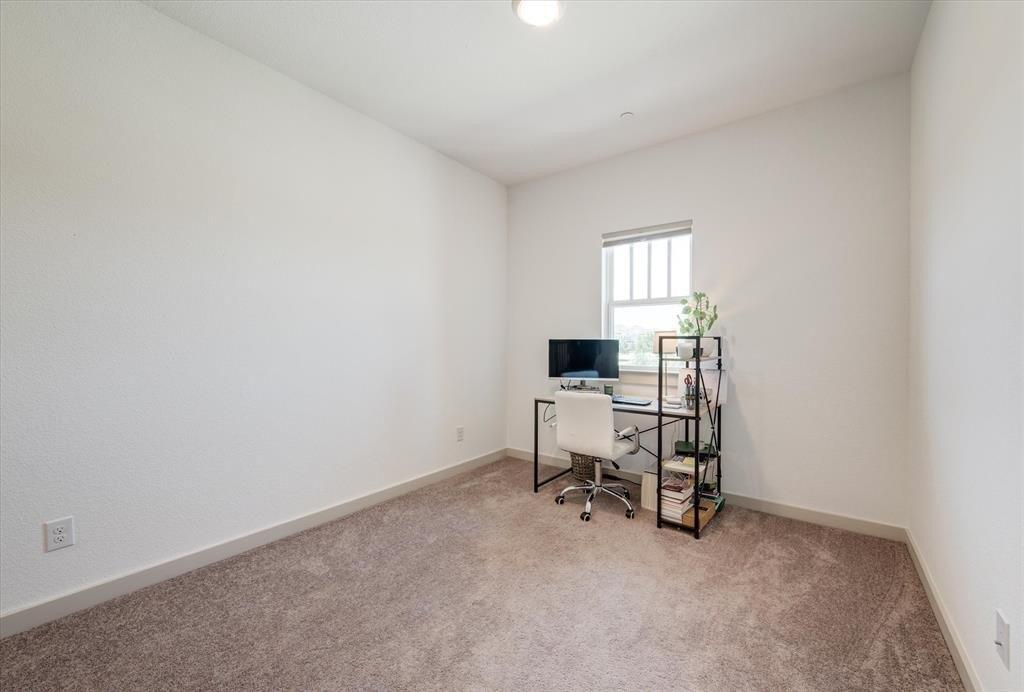 S Market Sq, Justin, TX 76247