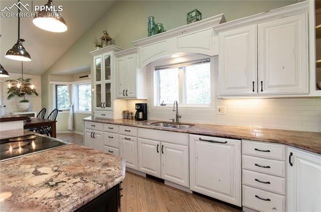 Raton Rd, Colorado Springs, CO 80921