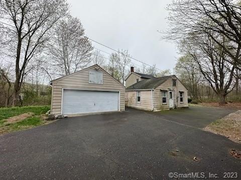 Kane St, Southington, CT 06489