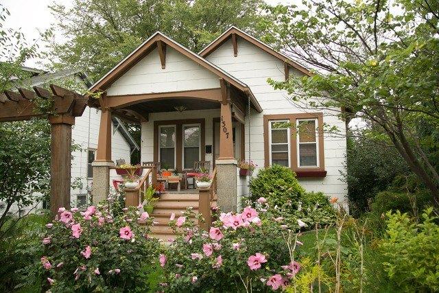 Dearborn St, Joliet, IL 60435