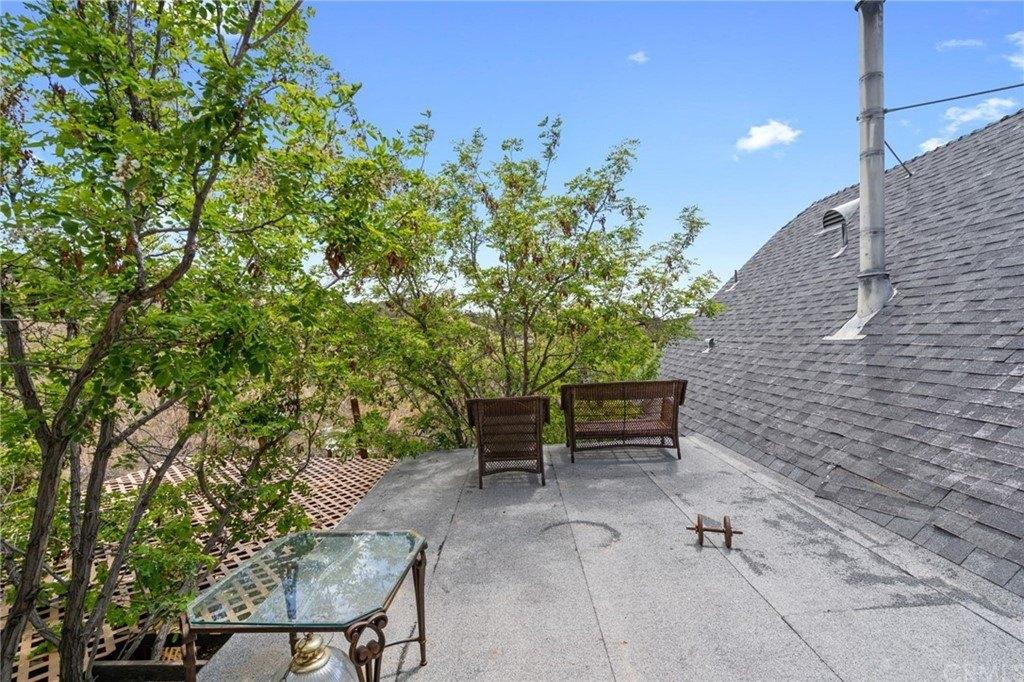 Macron St, Oak Hills, CA 92344