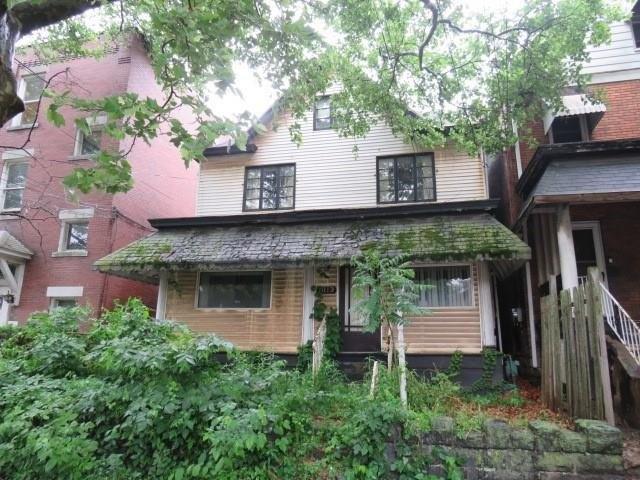 4th St, Braddock, PA 15104