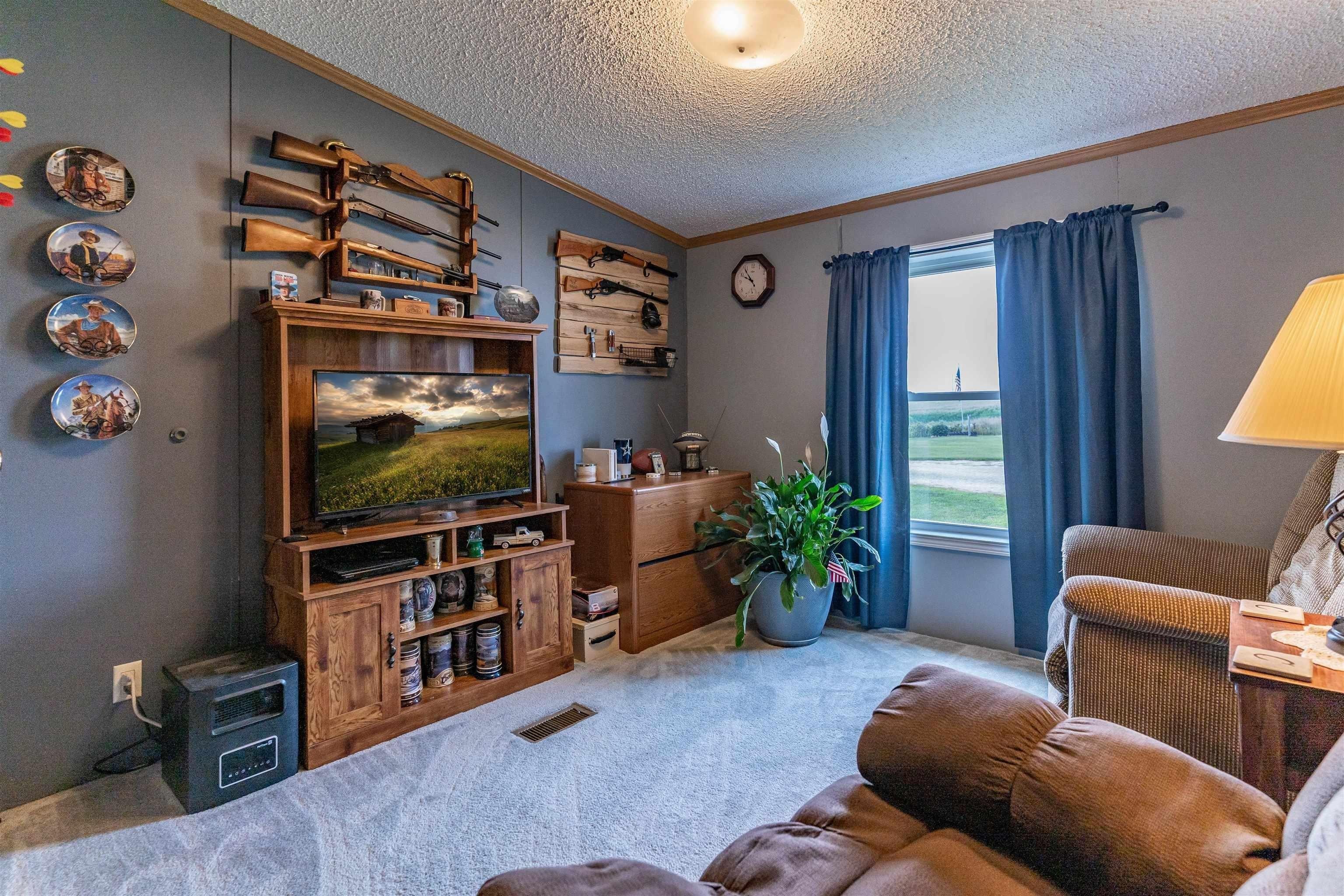 J Ave, Holland, IA 50642