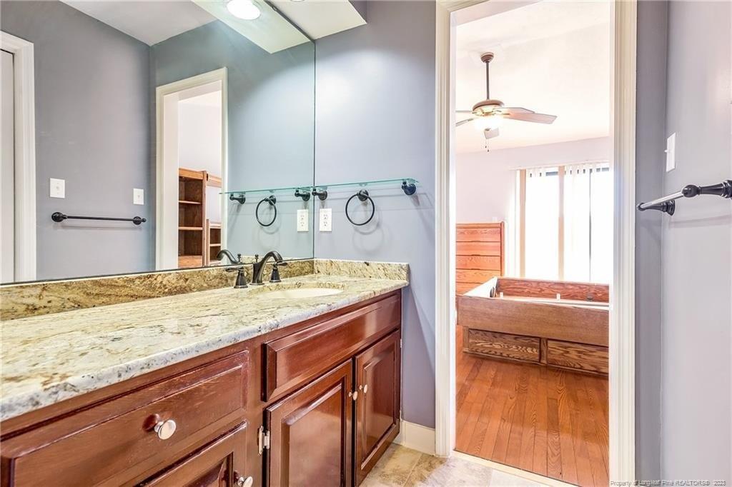 Lands End Rd, Fayetteville, NC 28314