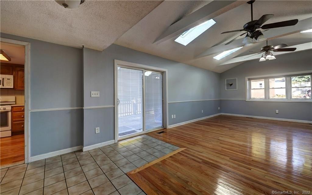 Short Beach Rd, East Haven, CT 06512